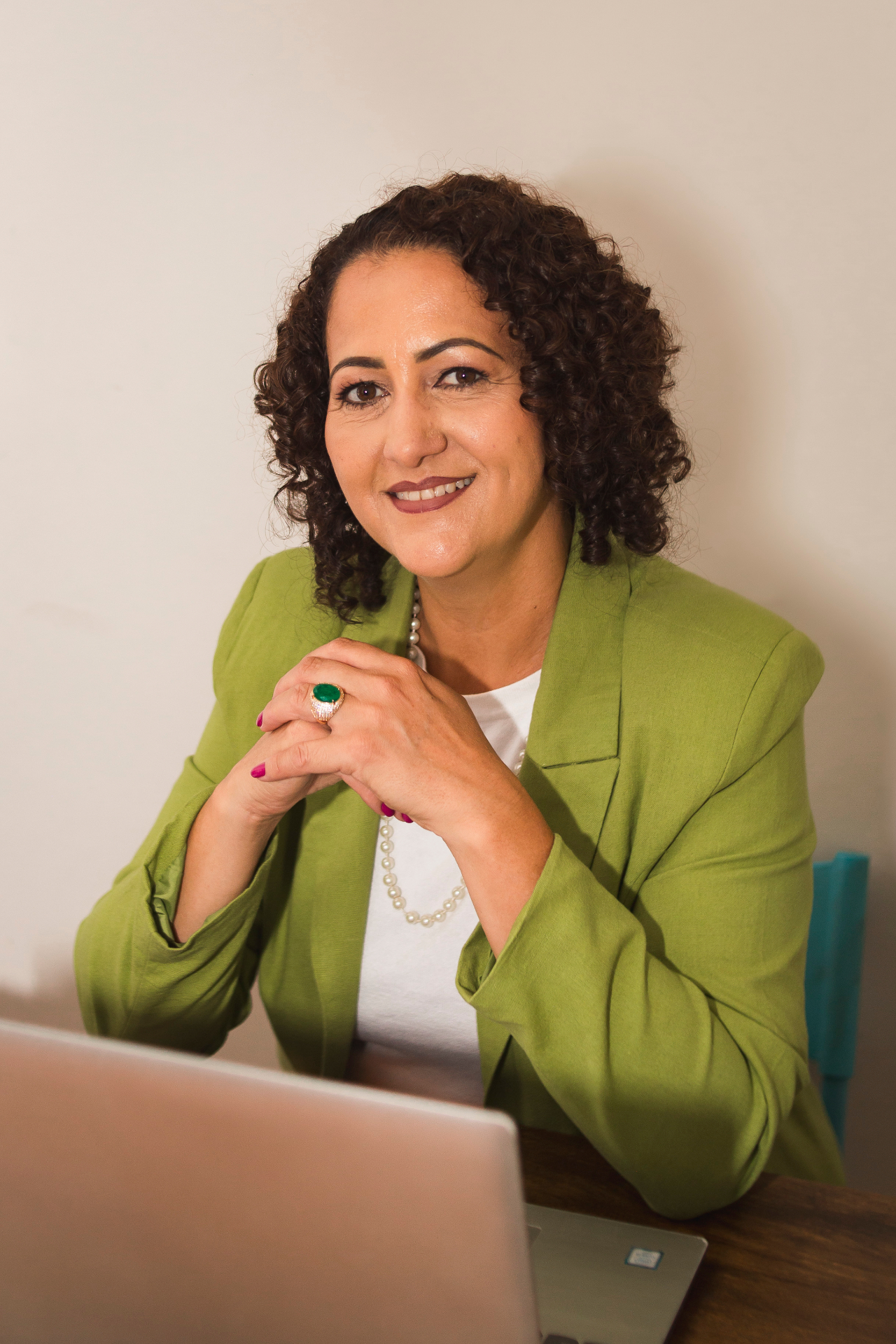Daniela Maria — criadora do método autoral Os Códigos da Leveza